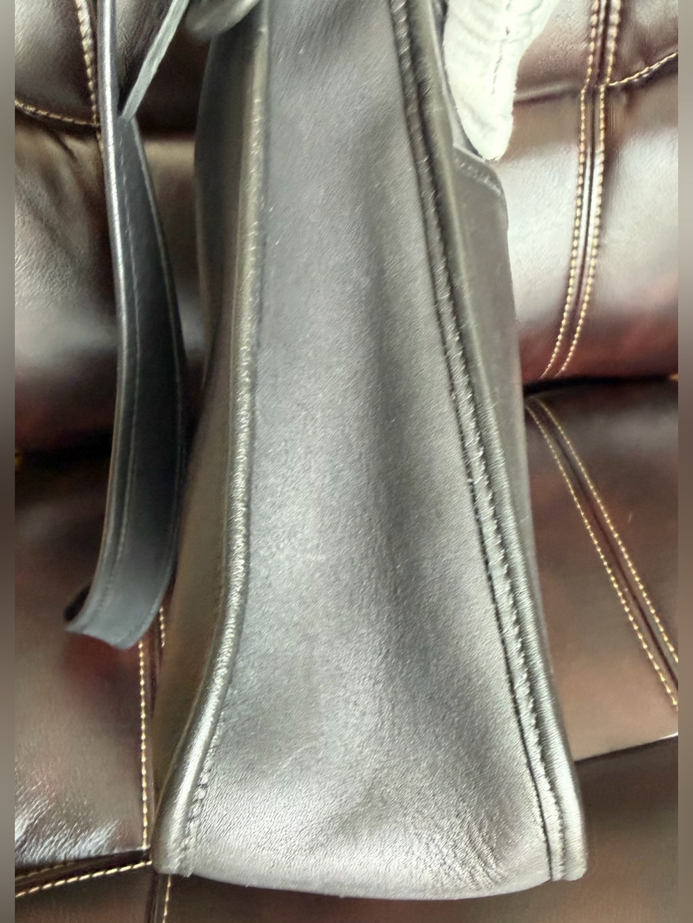 COACH VINTAGE Classic Black Leather Crossbody Bag - Picture 9 of 14